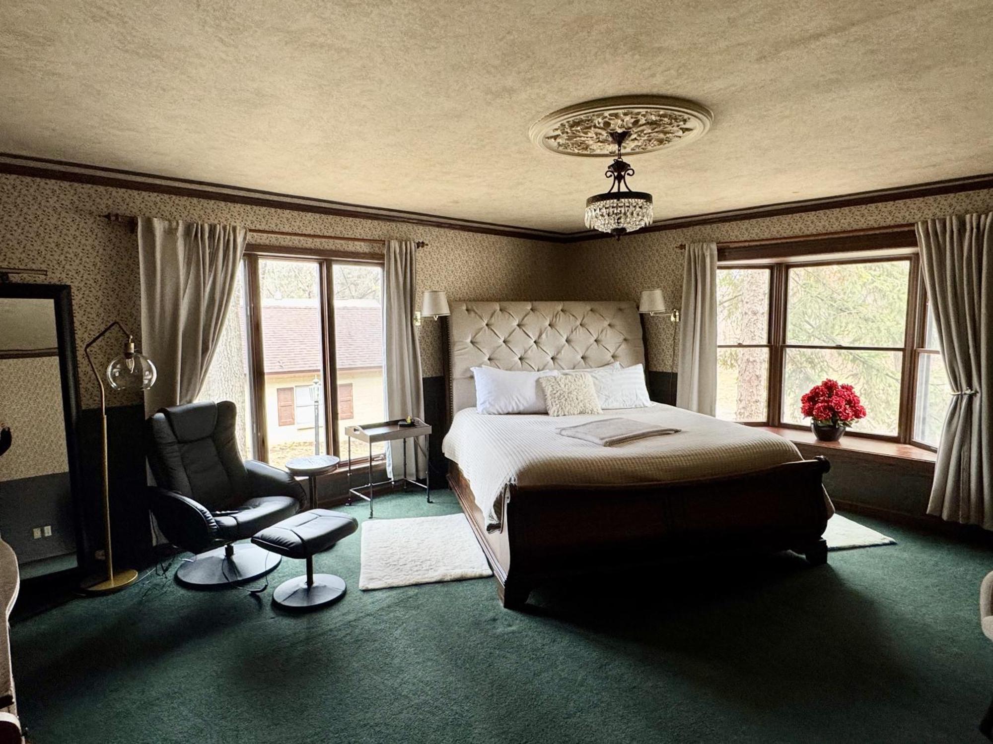 Otter Creek Eau Claire Altoona Bed and Breakfast Buitenkant foto
