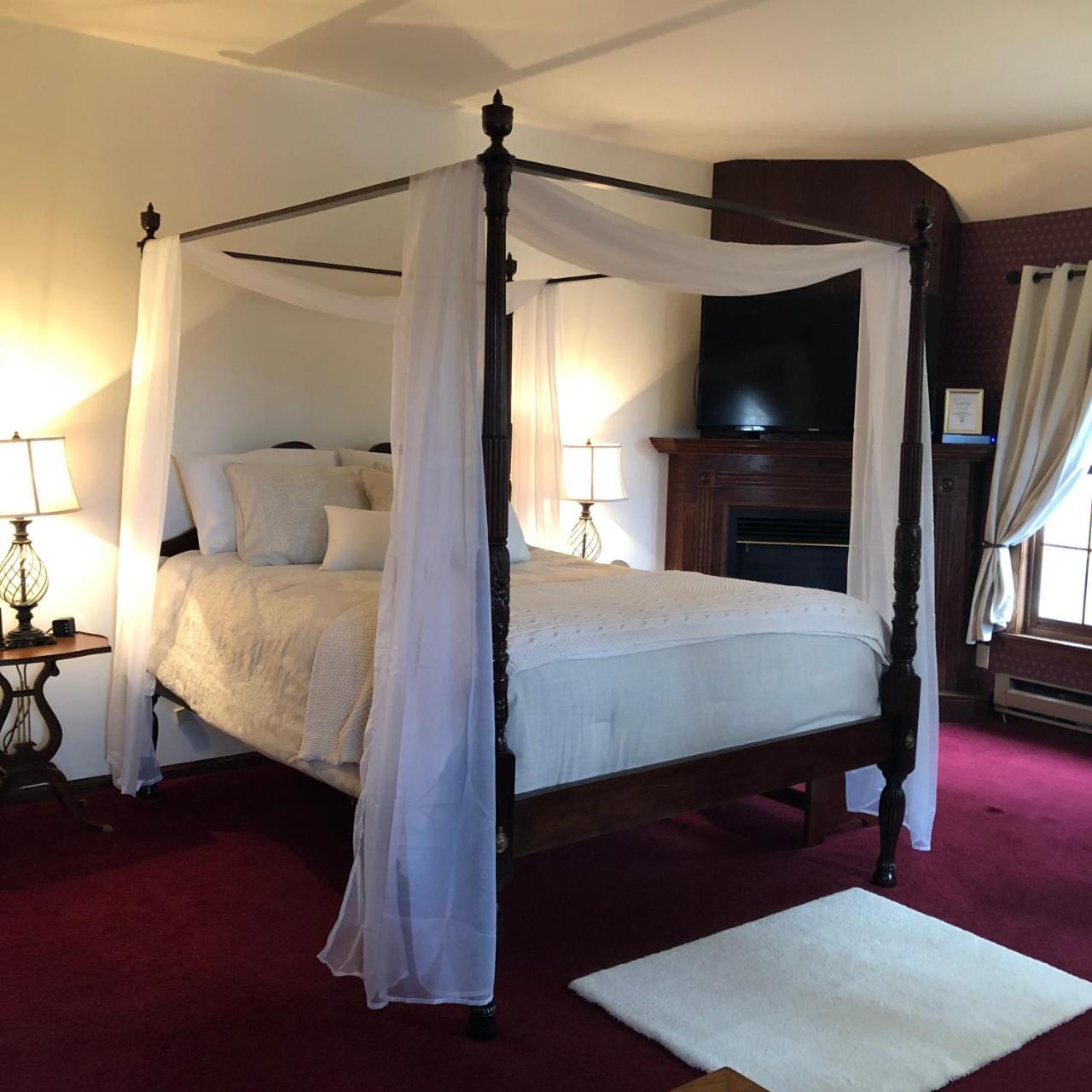 Otter Creek Eau Claire Altoona Bed and Breakfast Buitenkant foto